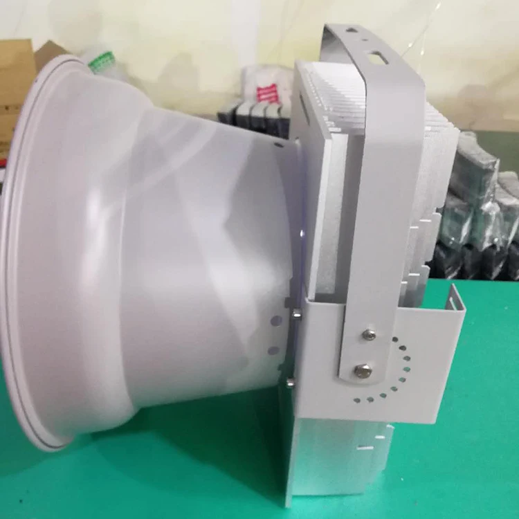 Reflector LED Industrial de Al - Outdoor Power Tool Brands reseña y precio